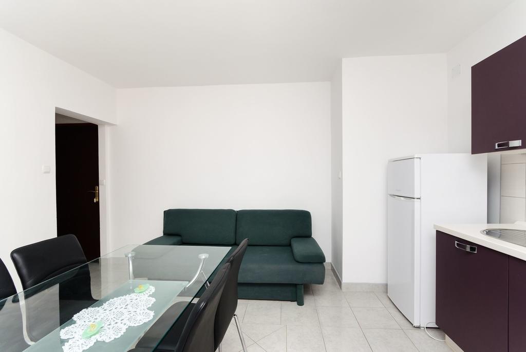 Apartments Dragan Lopar Exterior photo